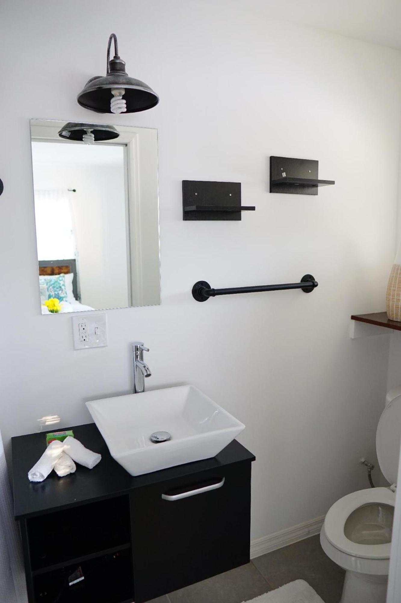 Mi Casa Es Tu Casa, Airport Suites タンパ エクステリア 写真