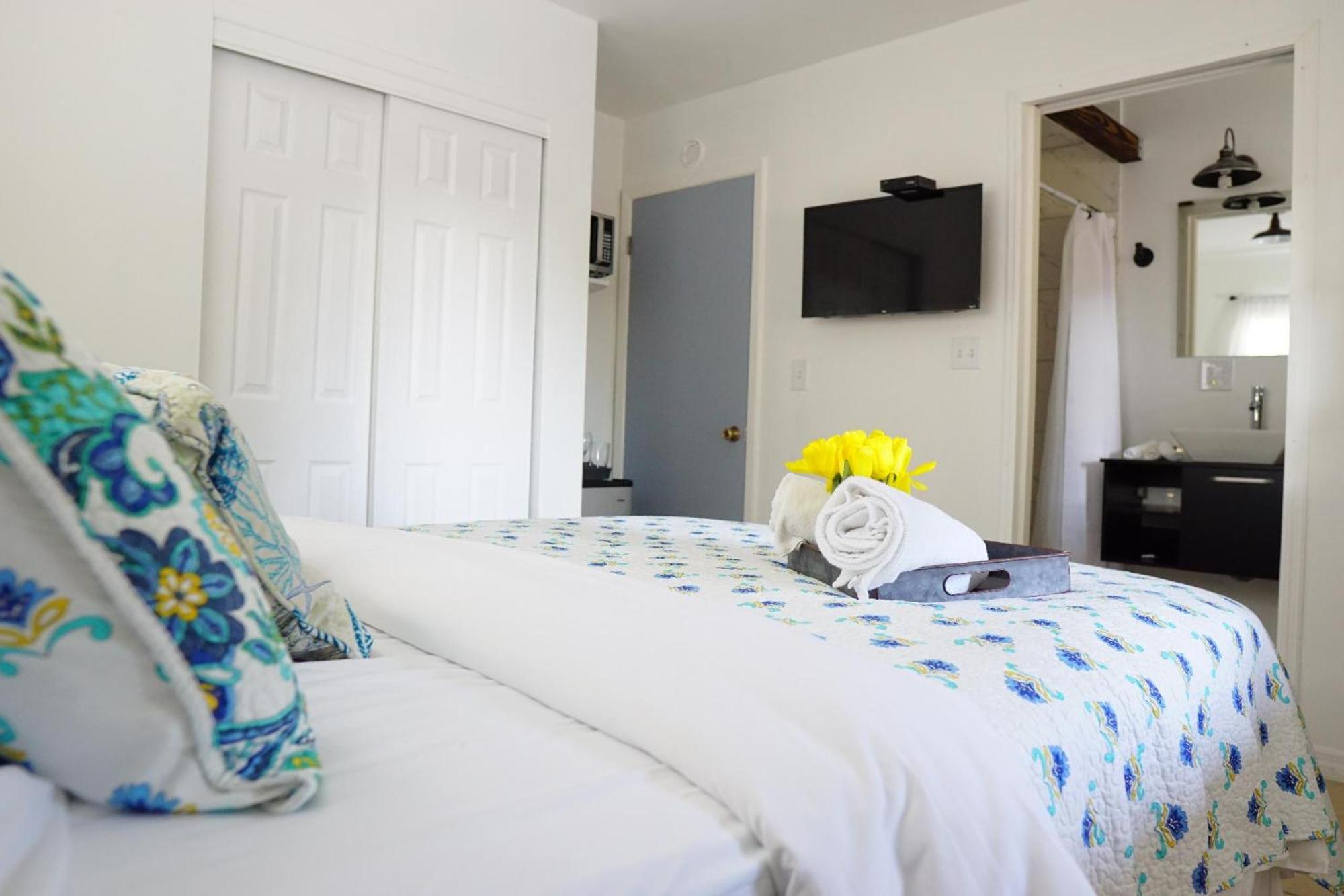 Mi Casa Es Tu Casa, Airport Suites タンパ エクステリア 写真
