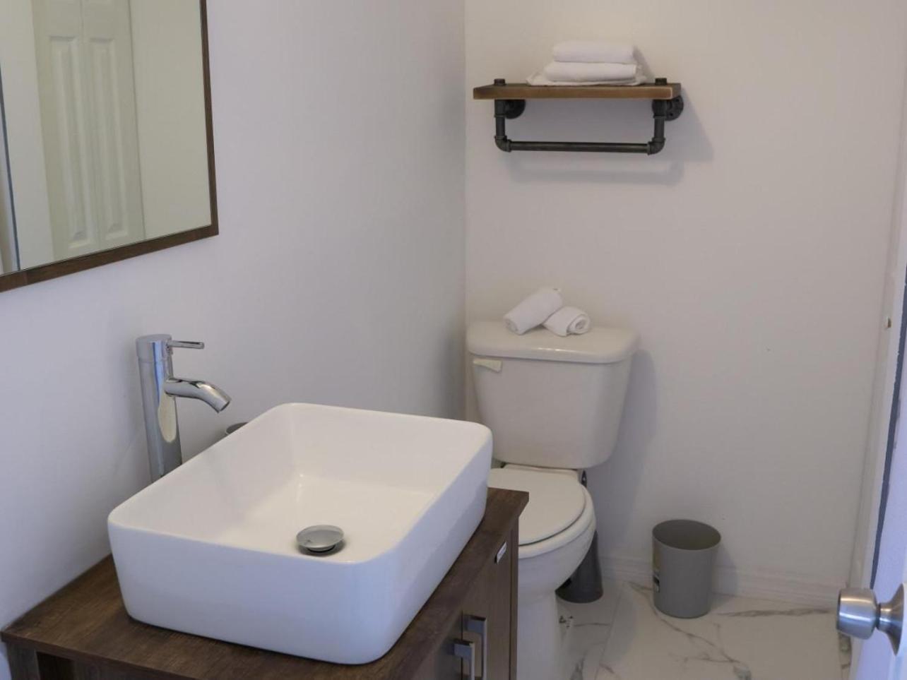 Mi Casa Es Tu Casa, Airport Suites タンパ エクステリア 写真