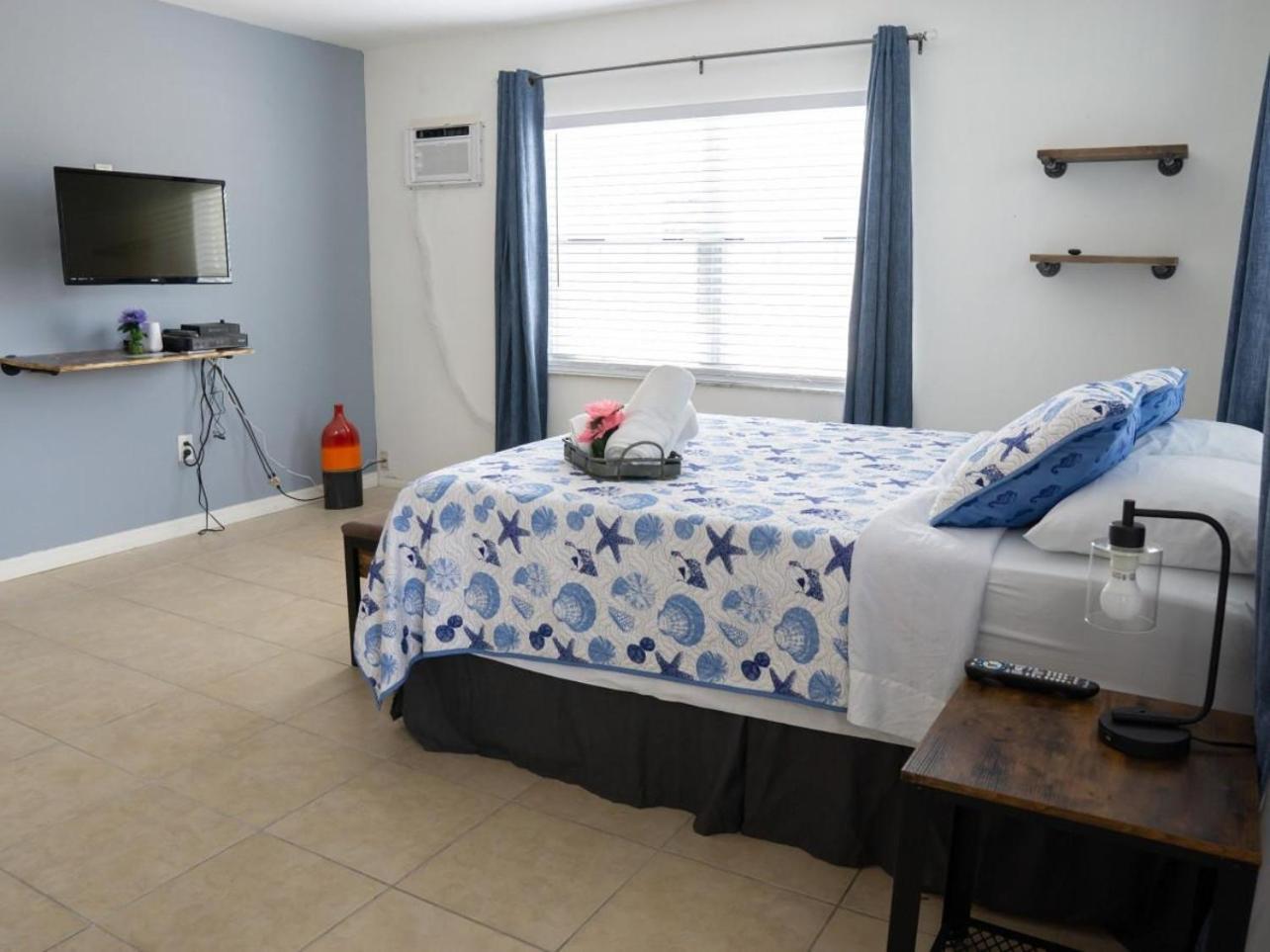 Mi Casa Es Tu Casa, Airport Suites タンパ エクステリア 写真